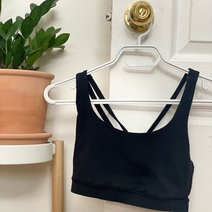 Black Lululemon sports bra size 6